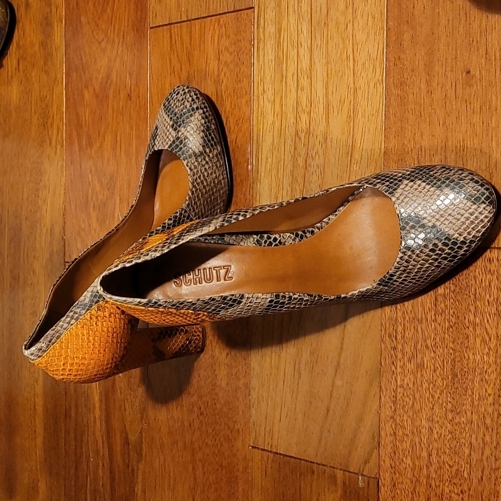 Schutz snake print block heel pumps